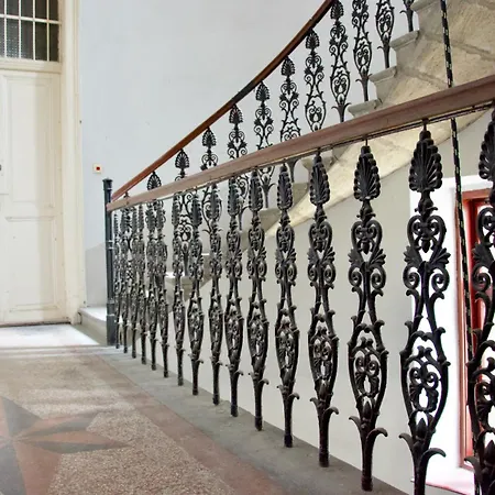 Lejlighed Luxury By Hi5- Location Budapest